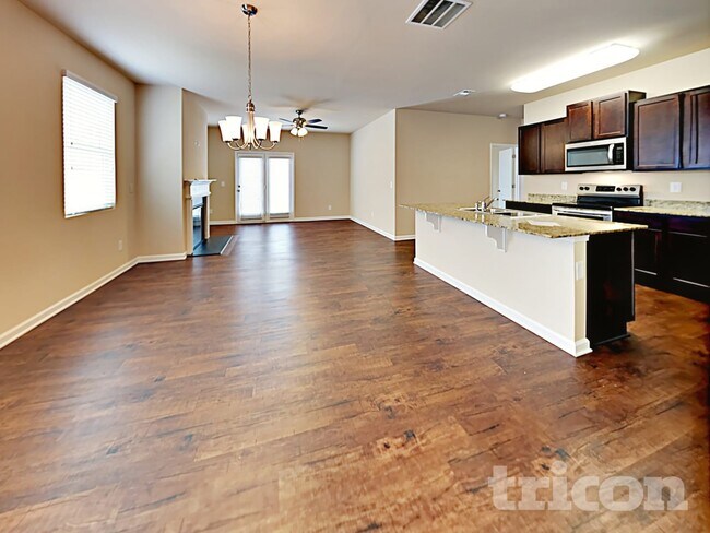 Photo - 106 Hayes Park Dr