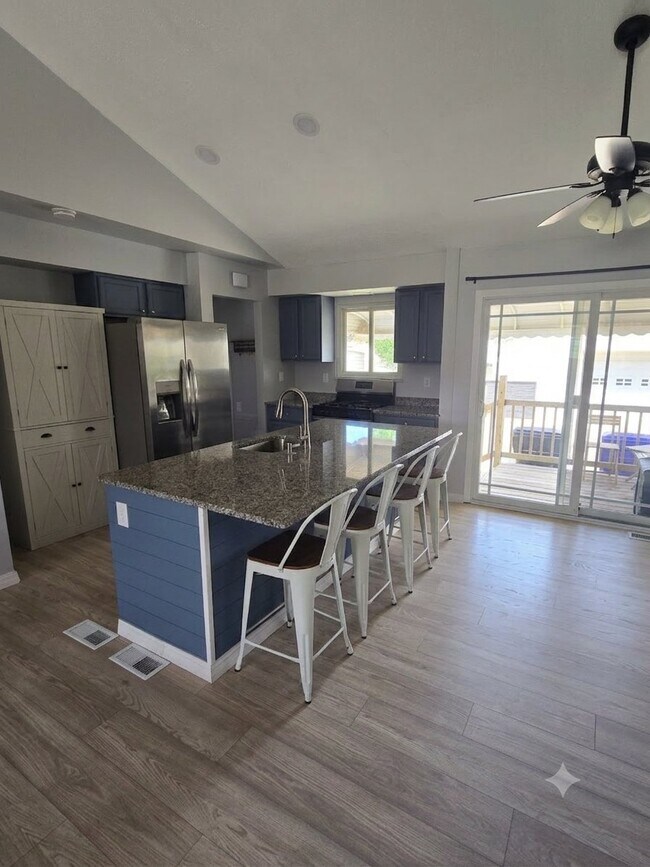 Photo - 6455 Almont Dr