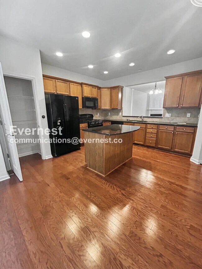 Photo - 8730 Macedonia Lake Dr