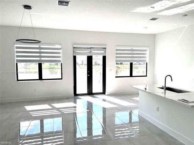 Photo - 4 br, 3 bath House - 17406 SW 41st St