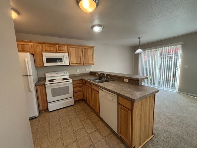 Photo - 3 Bedroom 2.5 Bath Two Story Duplex