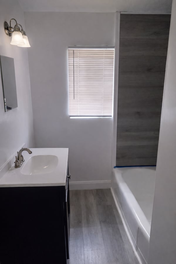 Photo - 107 Garland Ter