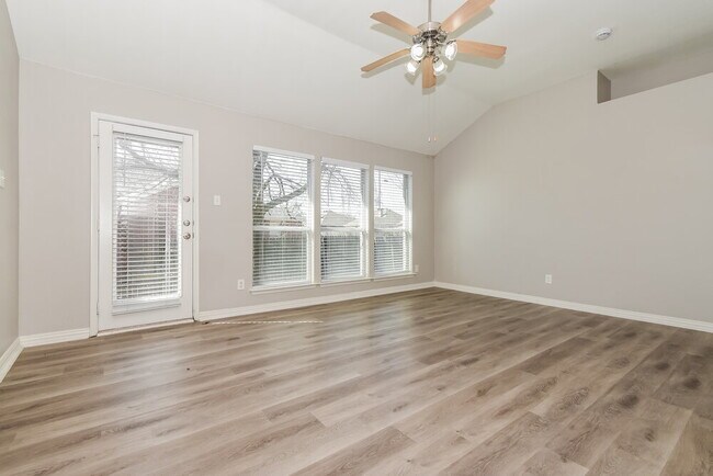 Photo - 321 Rustic Grove Ln