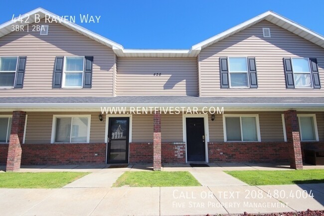 Townhome Available in Chubbuck! Visit rent... - Townhome Available in Chubbuck! Visit rent...