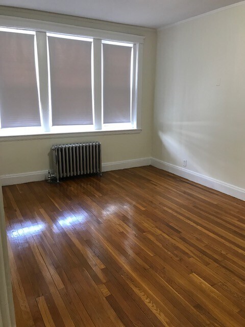 Photo - 2009 Commonwealth Ave