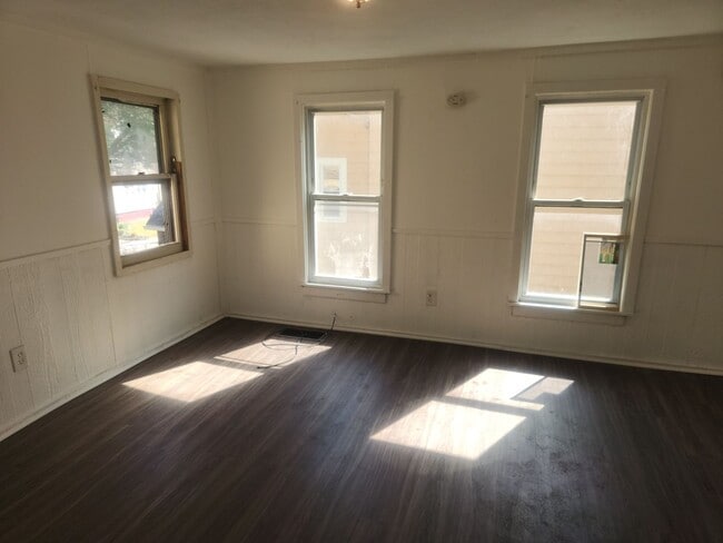 Photo - 255 6th St Unit Up