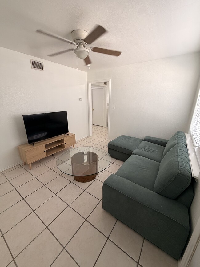 Building Photo - 5012 Austin Rd Unit #2