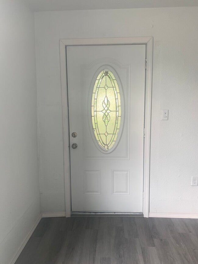 Photo - Recently Remodeled 2 bedroom 1 bathroom home