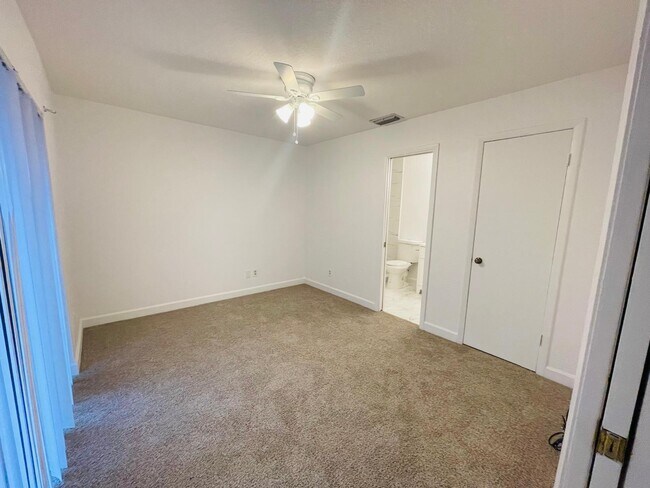 Photo - 4758 Sunny Palm Cir Unit a