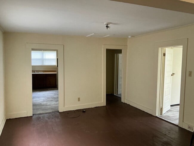 Photo - 821 Pearlie Bowden Dr