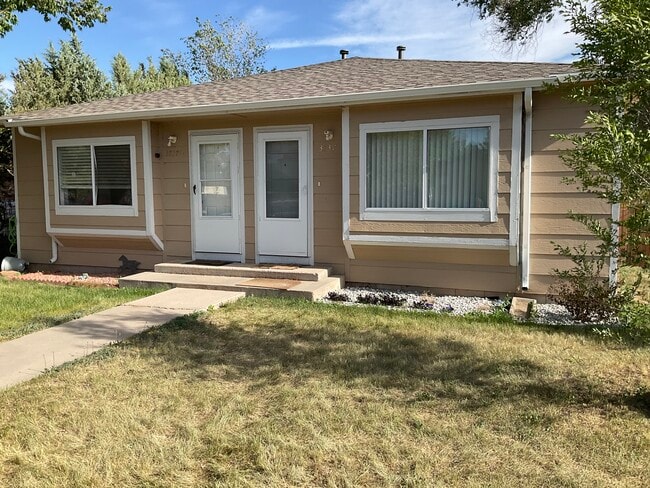 Building Photo - 3737 Roosevelt Ave Unit 3737 Roosevelt