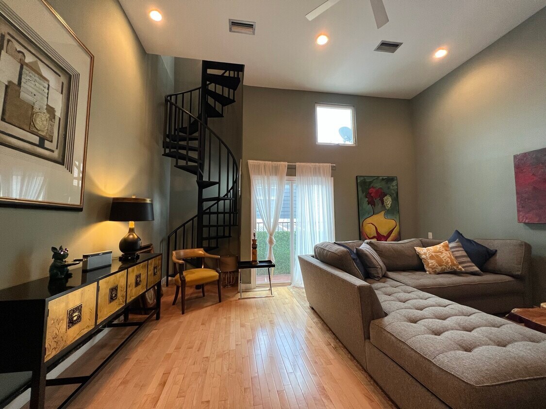Photo - 4405 Hazard Street (Houston, TX)