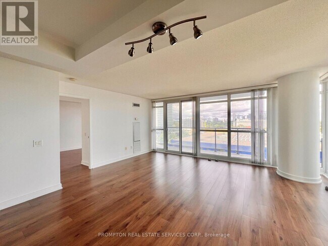 Photo - 121 McMahon Dr Unit 608