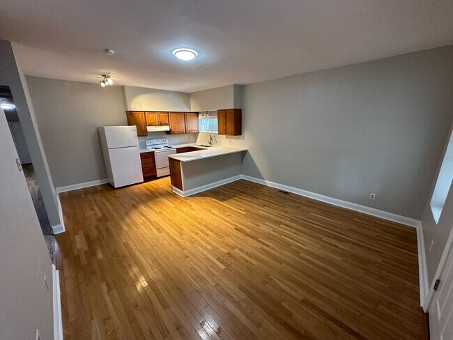 Photo - 4250-52 Castleman Unit 4250