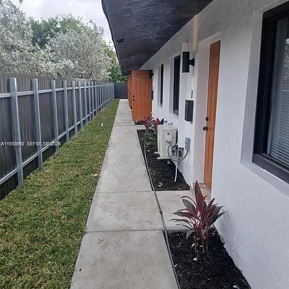 Photo - 900 NW 8th Ave Unit 1