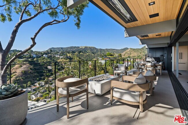 Photo - 5671 Spreading Oak Dr