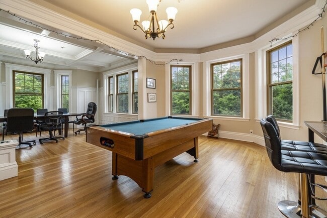 Building Photo - 481 Boylston St Unit 3
