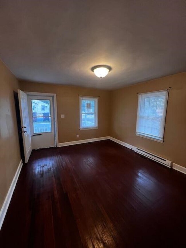 1006 Hackett St Apartments Unit B Greensboro, NC