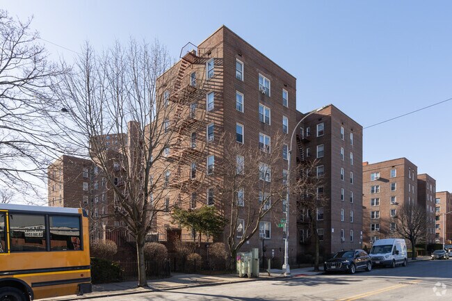 Photo - 3310 Avenue H