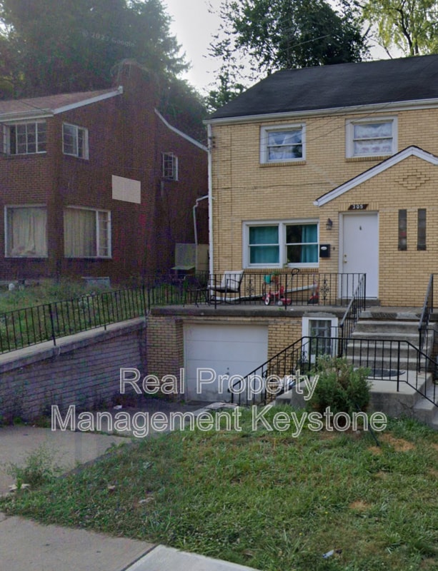 Building Photo - 307 Greenlee Rd