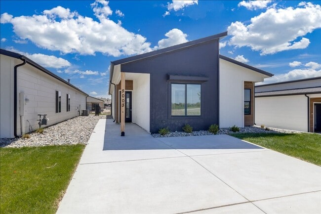 Photo - Beautiful Four Bedroom, Two Bathroom