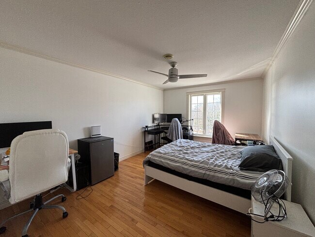 Photo - Apartment for Rent Unit 1