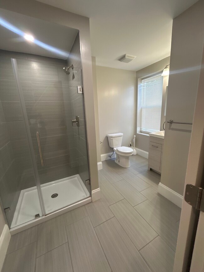 Photo - 4024 Sansom St