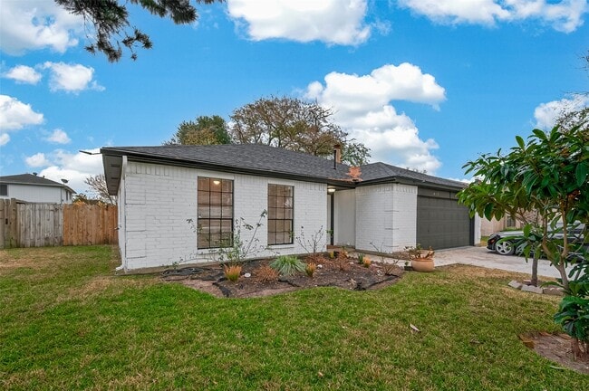 Photo - 614 Northaire Dr