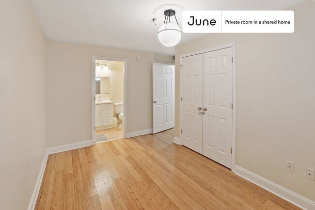 Photo - Room in Shared 2 bed/2 bath home Unidad A