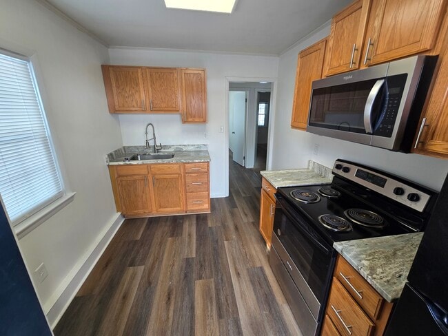 Photo - 146 Carver St