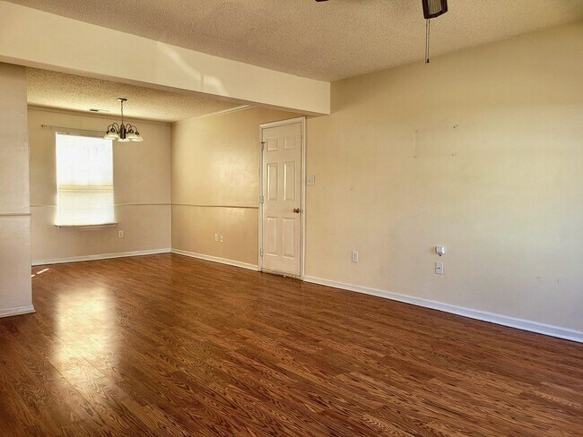 Photo - 4 bed single home near Fort Eustis for rent