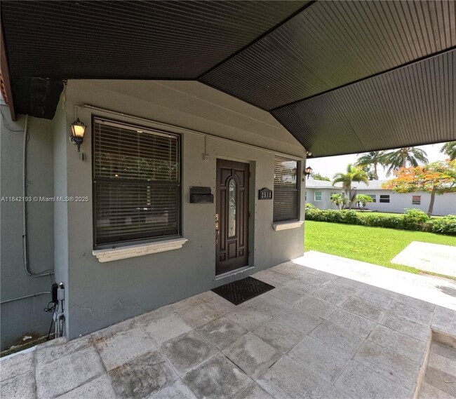 Photo - 2518 Monroe St