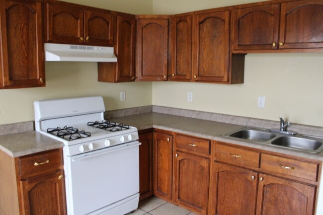 Photo - 8421 MERCURY