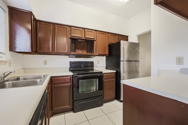 Photo - 12500 Brookglade Cir