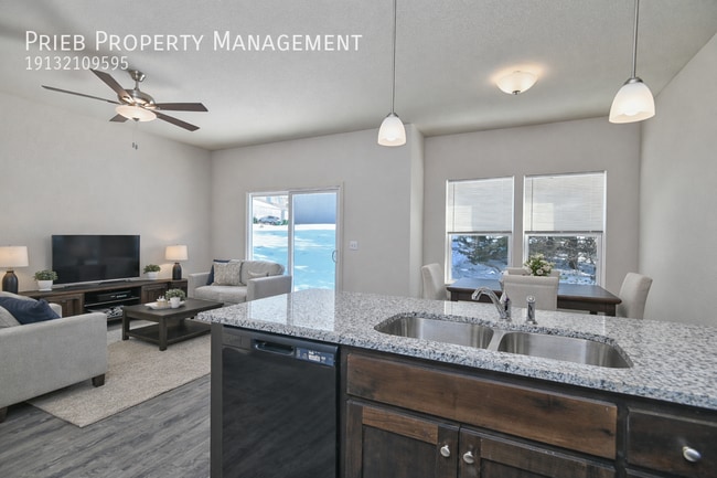 Photo - 3213 N 103rd Pl