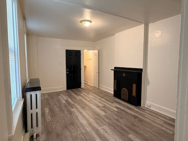 Photo - 142 S Prince St Unit Apt 2