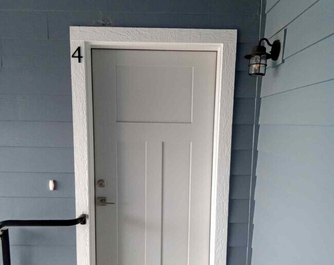 Photo - 220 Cheryl Ln Unit 4