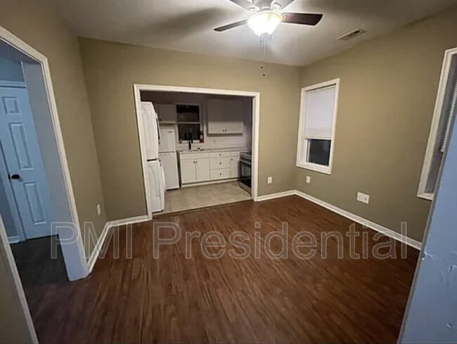 Photo - 2929 Garland Ave