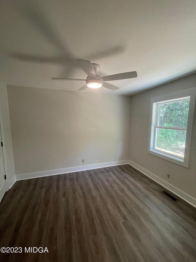 Photo - 2375 Parker Ave Unit 2