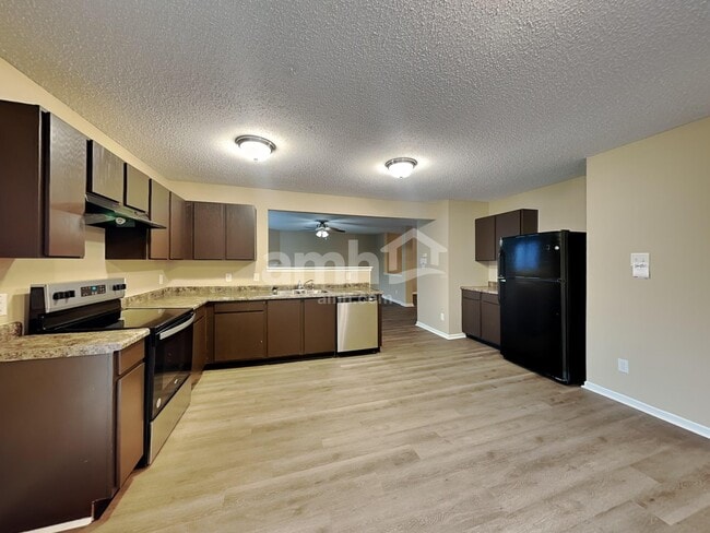 Photo - 2956 Seasons Dr