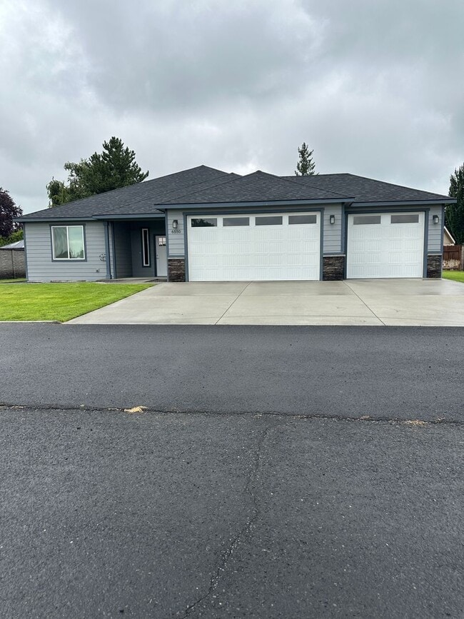 Building Photo - Beautiful New Construction ADA Accessible Home in a Fantastic Neighborhood.