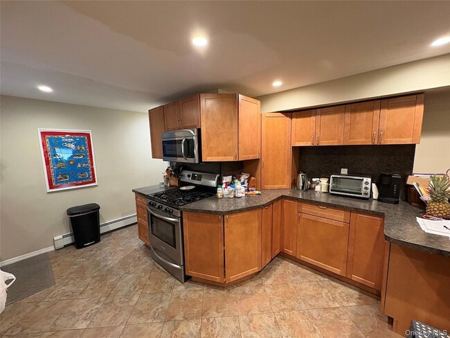 Photo - 191 Atlantic Pl