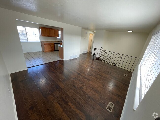 Building Photo - West Jordan Remodeled Four Bedroom; Garage... Rental