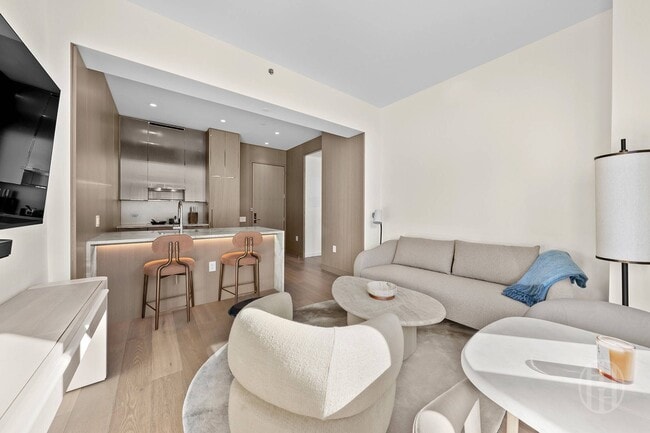 Photo - 111 W 56th St Unit 41C