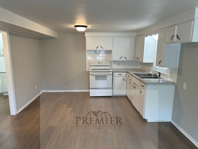 Photo - 308 N McKissock St Unit MBB-3