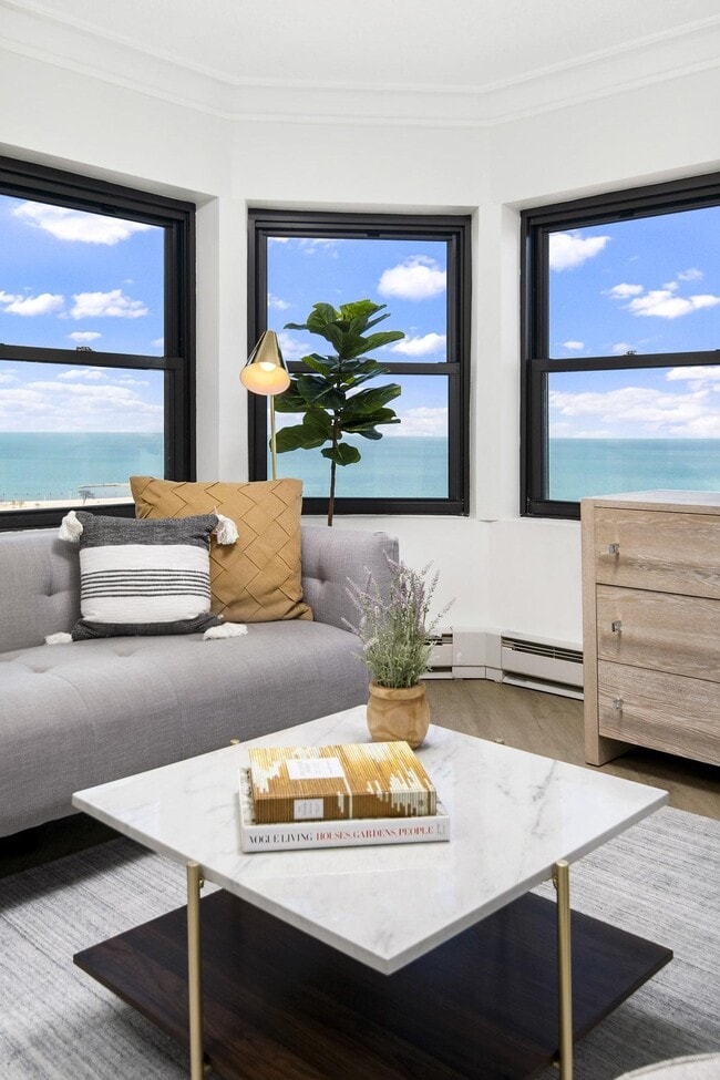 Photo - The Deco North Lake Shore