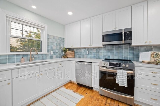 Photo - 7605 Atlantic Ave Unit A