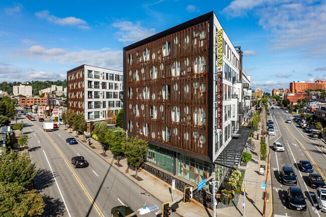 Albion en Morrow Park - Albion at Morrow Park