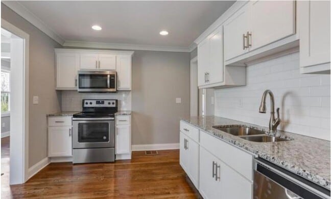 Photo - 2561 Sylvan Rd
