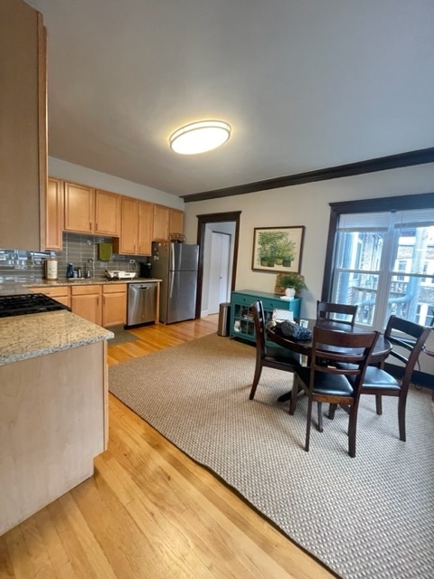 Photo - 4452 N Winchester Ave Unit 3